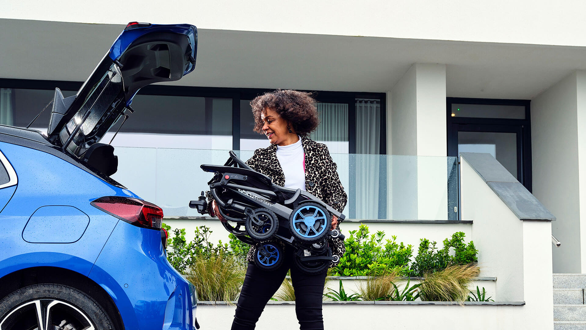 Choosing the Right Powered Wheelchair for Travel