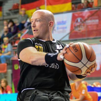 Dirk Passiwan