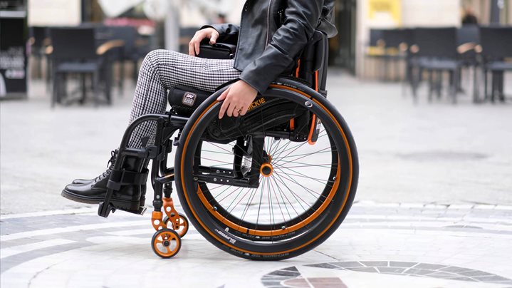 Tips for wheelchair cleaning and disinfection 